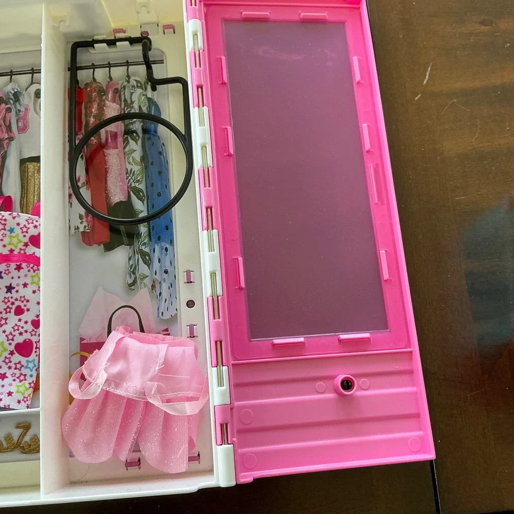 Barbie Fashionistas Ultimate Closet‎ Pink Portable Accessory Storage Case GBK11